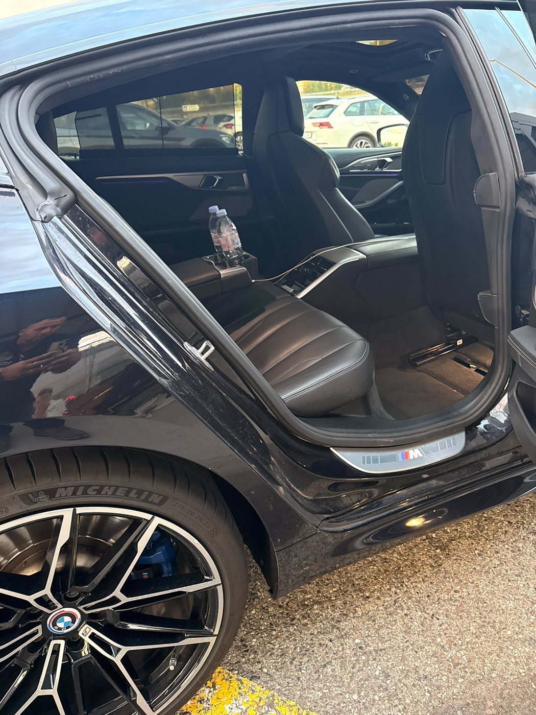 Intérieur BMW Série 8 Taxi Dam's, finitions M Sport et confort passager